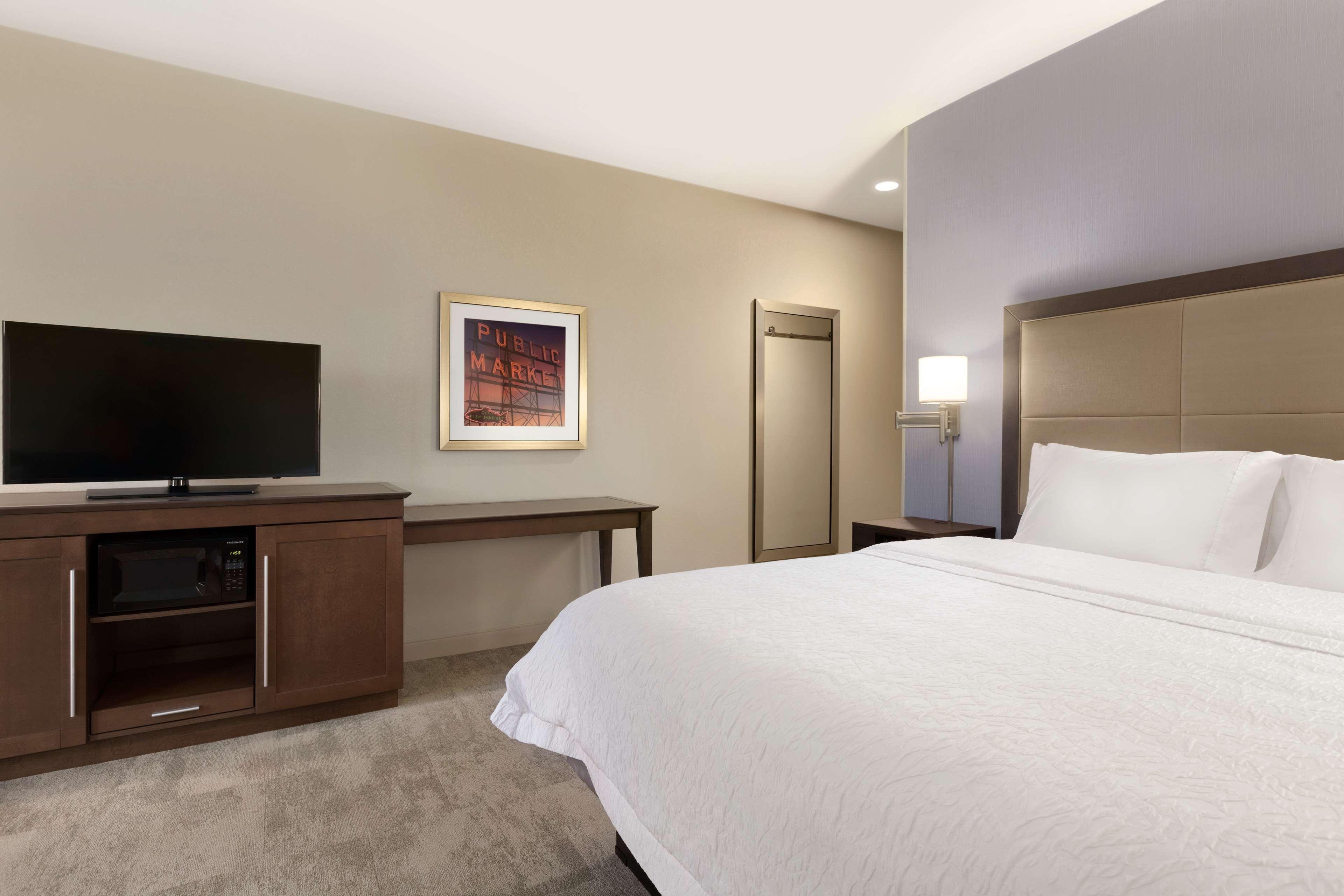 Hampton Inn & Suites Seattle/Renton, Wa Exterior foto
